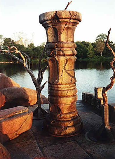 22regis.jpg (32222 bytes)