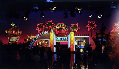 2flamingo.jpg (19462 bytes)