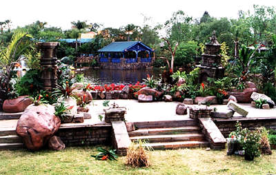 98.jpg (32048 bytes)