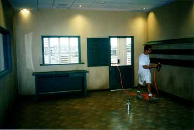 27food.jpg (47666 bytes)