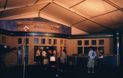 28food.jpg (28891 bytes)