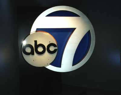 30capt.jpg (18831 bytes)